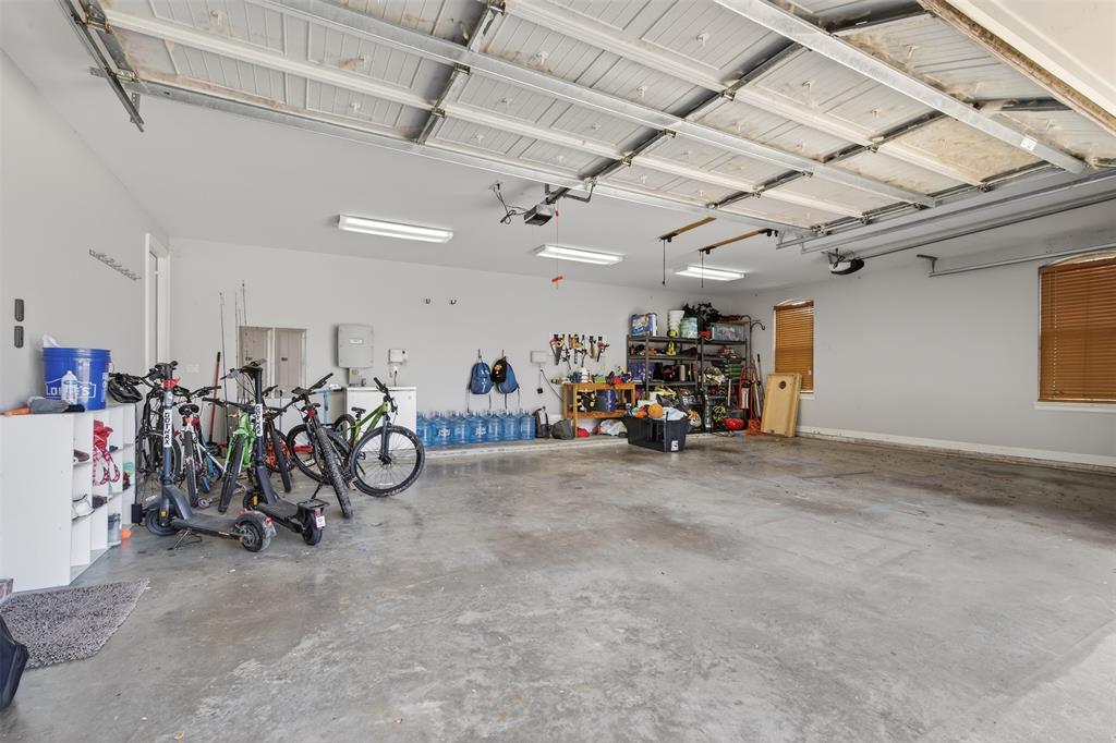 Twelve Oaks - Residential