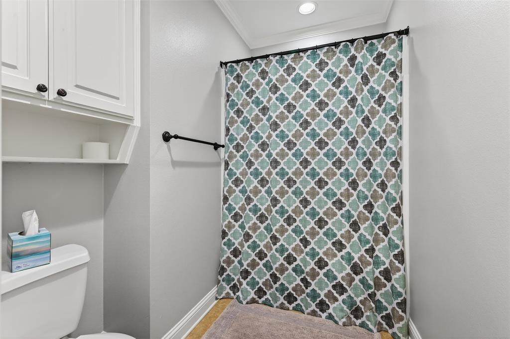 Twelve Oaks - Residential