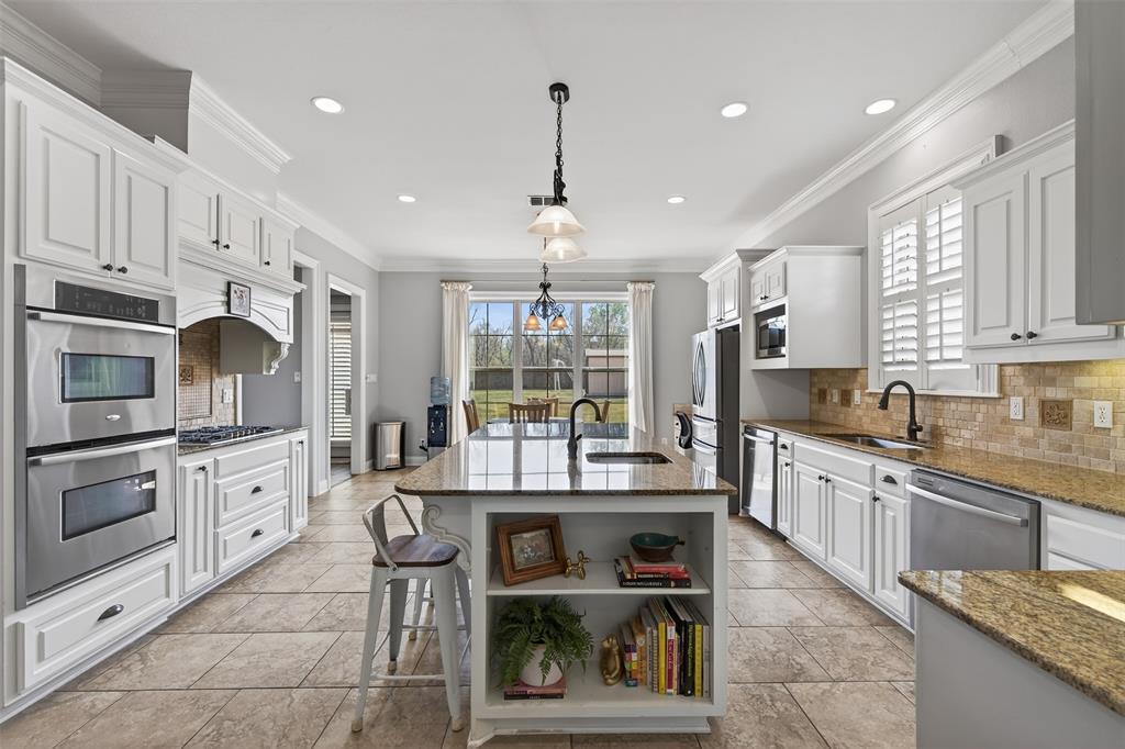 Twelve Oaks - Residential