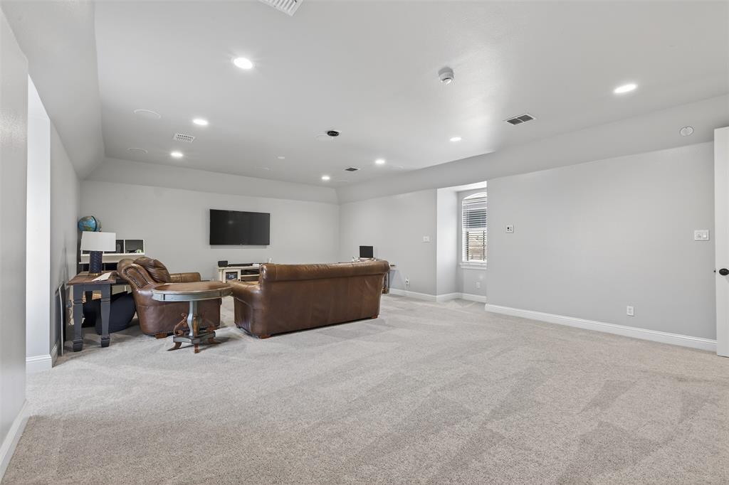 Twelve Oaks - Residential