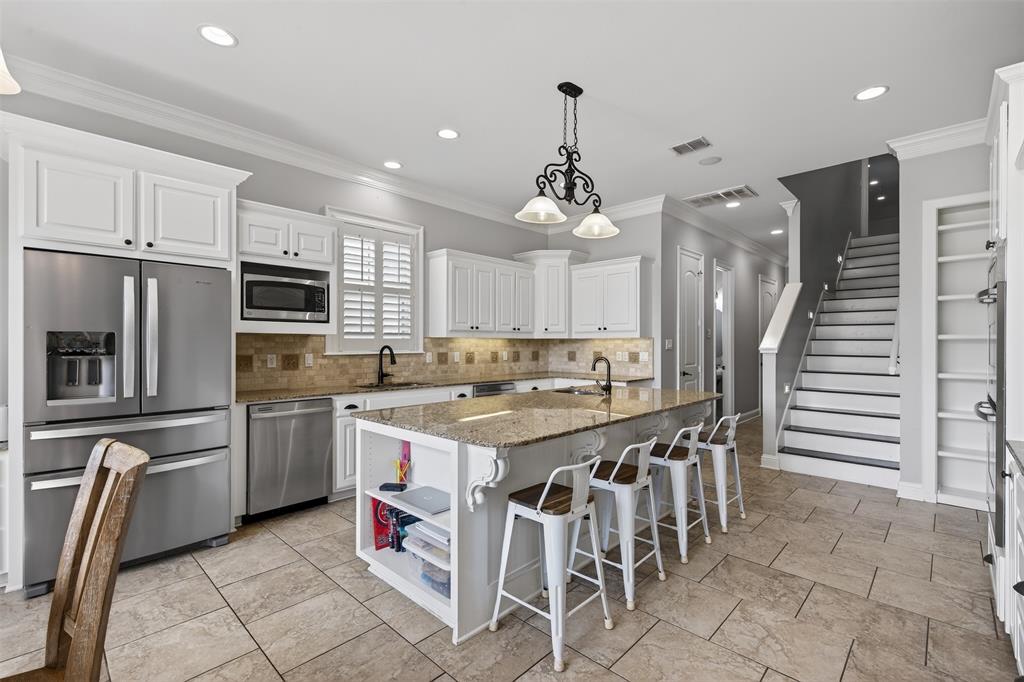 Twelve Oaks - Residential