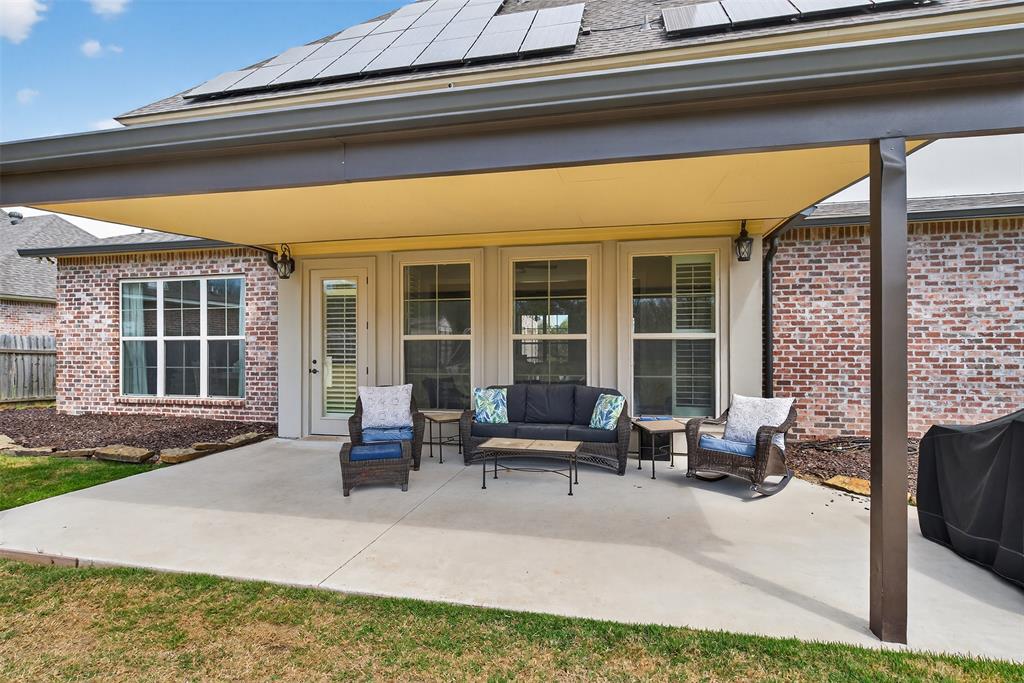 Twelve Oaks - Residential