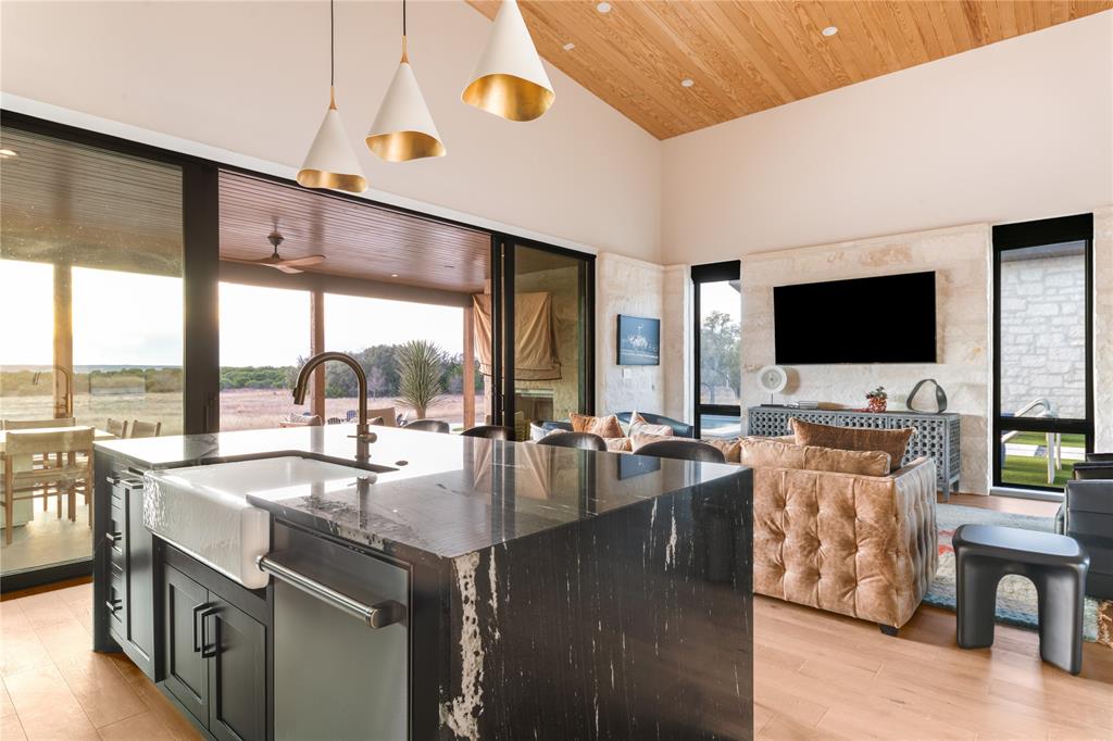 Ranch Estate - Residential