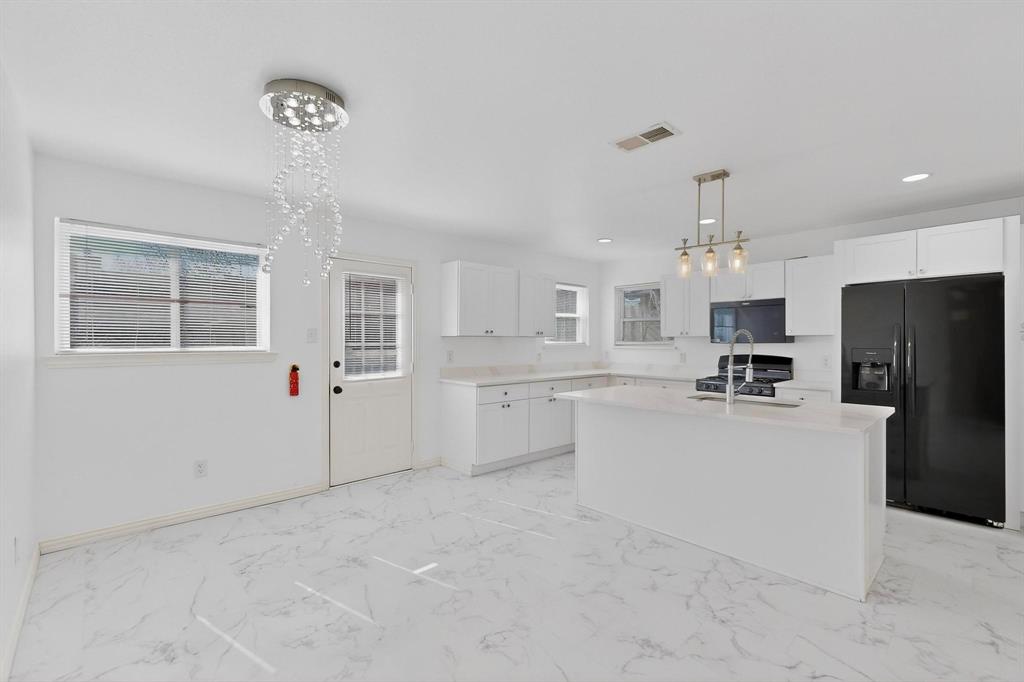 9526 Castlefield Drive