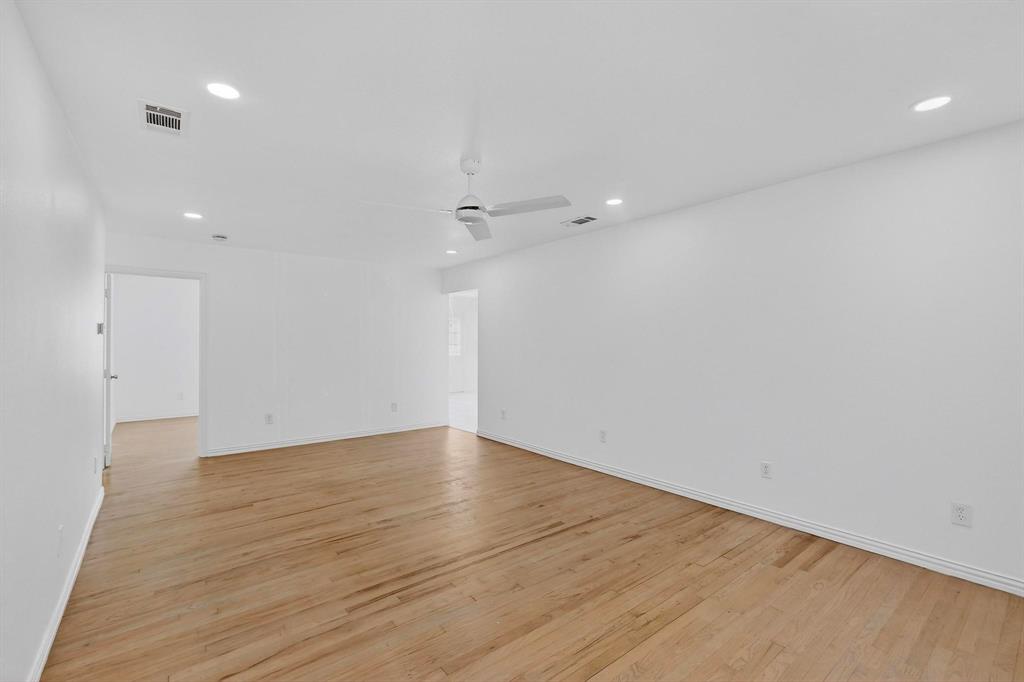 9526 Castlefield Drive