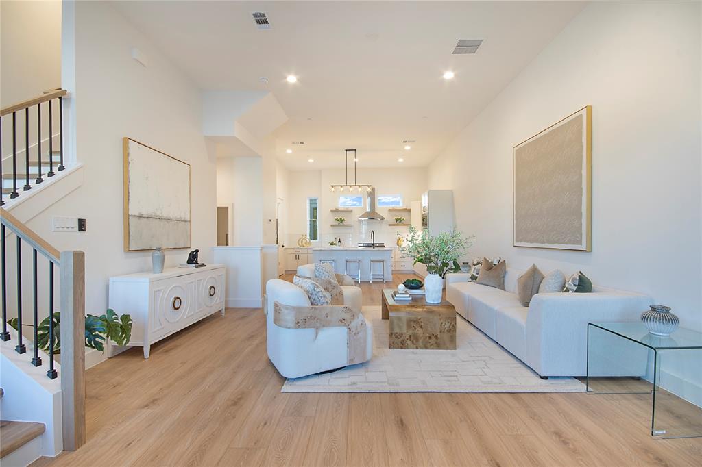 Riverset - Residential