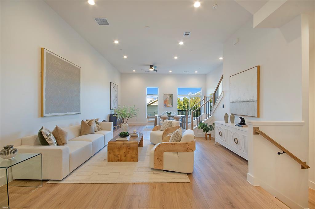 Riverset - Residential