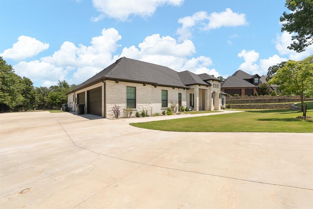 624 Bonnards Peak Road