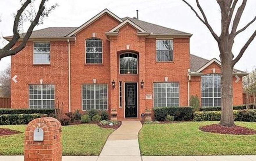 Georgeous home in Willow Ridge Estates with 5 bedroom option. Mature trees envelop this large corner lot with extra parking stamp. Office or study is nestled beneath winding staircase with wood floors flowing through extended liv & din areas w crown mldgs. Open concept w pool views features island kitchen w granite counter tops & stainless applcs (incl convection oven & 5-burner gas cook top). Art niche & shelving frame marble fireplace in main living w patio access. Split master with  quartz vanities, jet tub & separate shower. Won't last long!