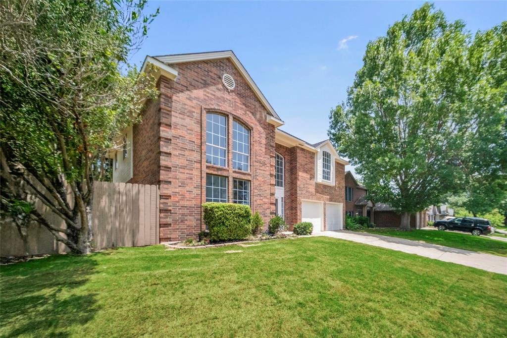 1100 Hyde Park Drive