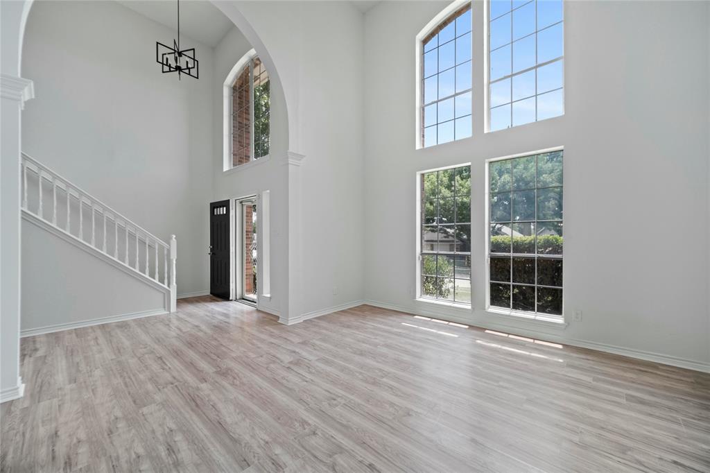 1100 Hyde Park Drive