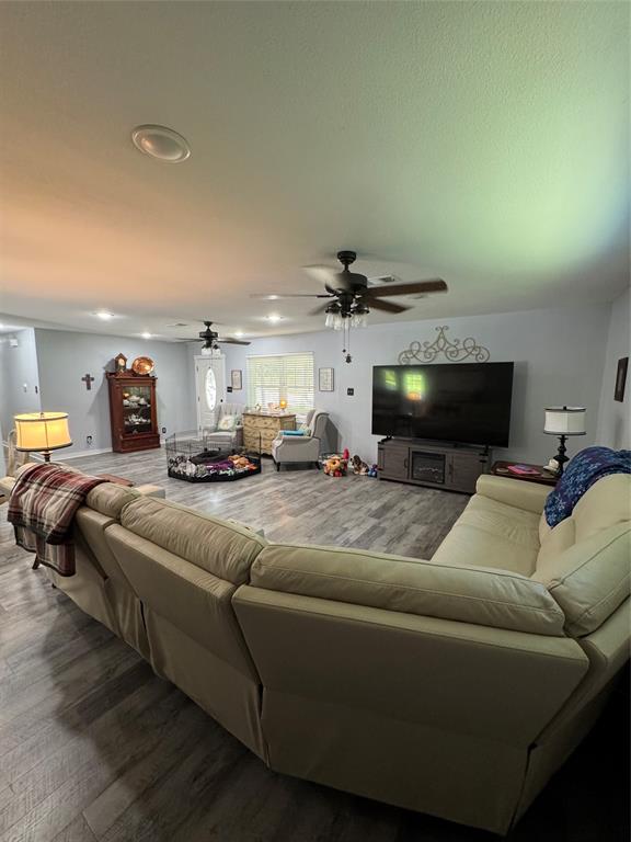 1525 Smith Road