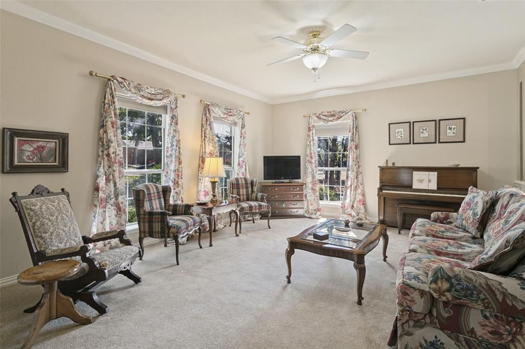 1814 Woodridge Drive