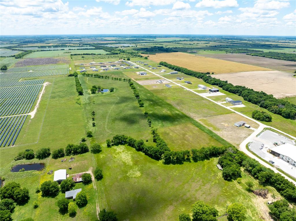 00 Private road 24970