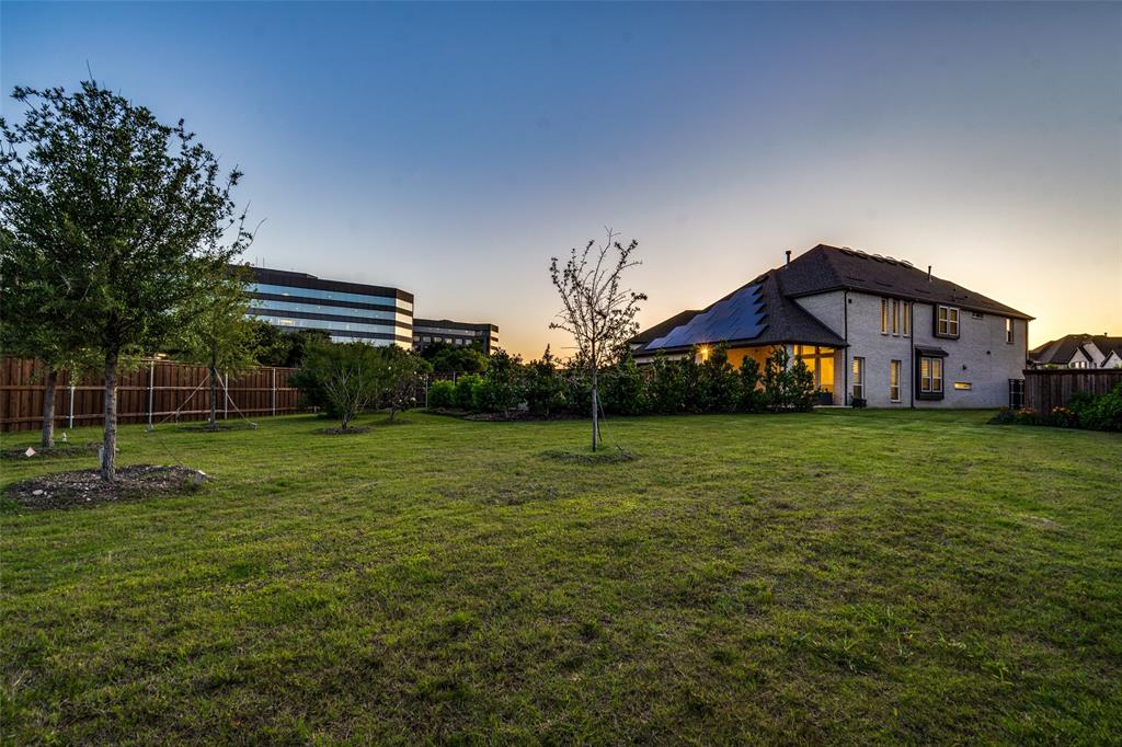 12523 Royal Oaks Lane