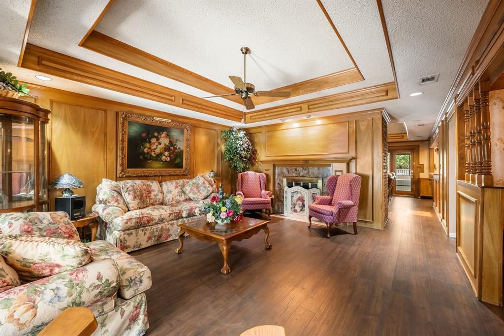 403 Riva Ridge
