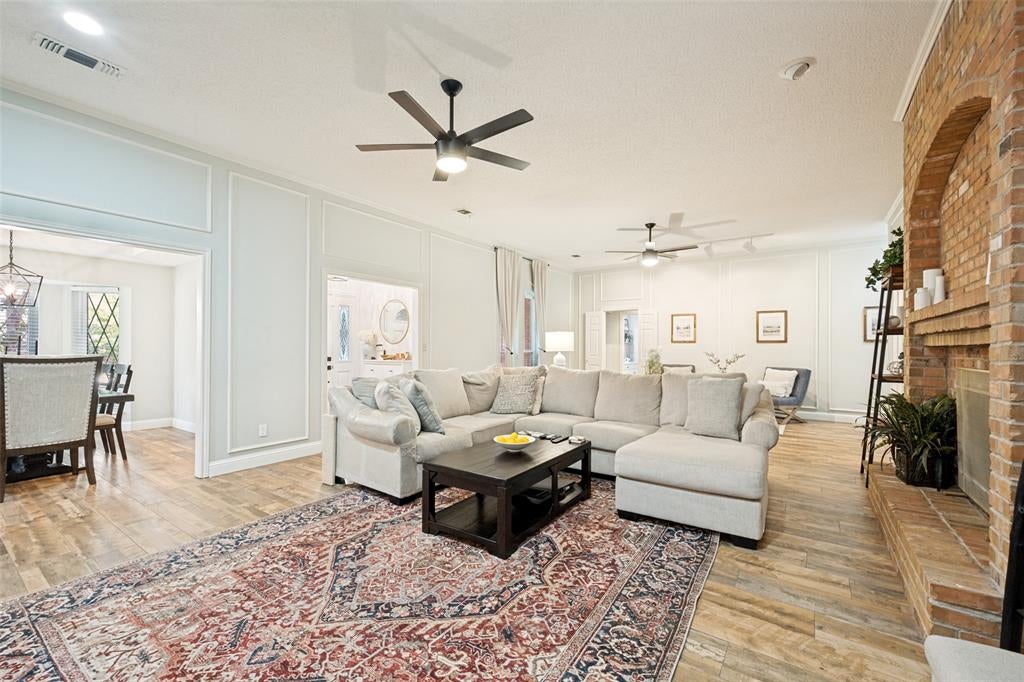 3823 Rochelle Drive