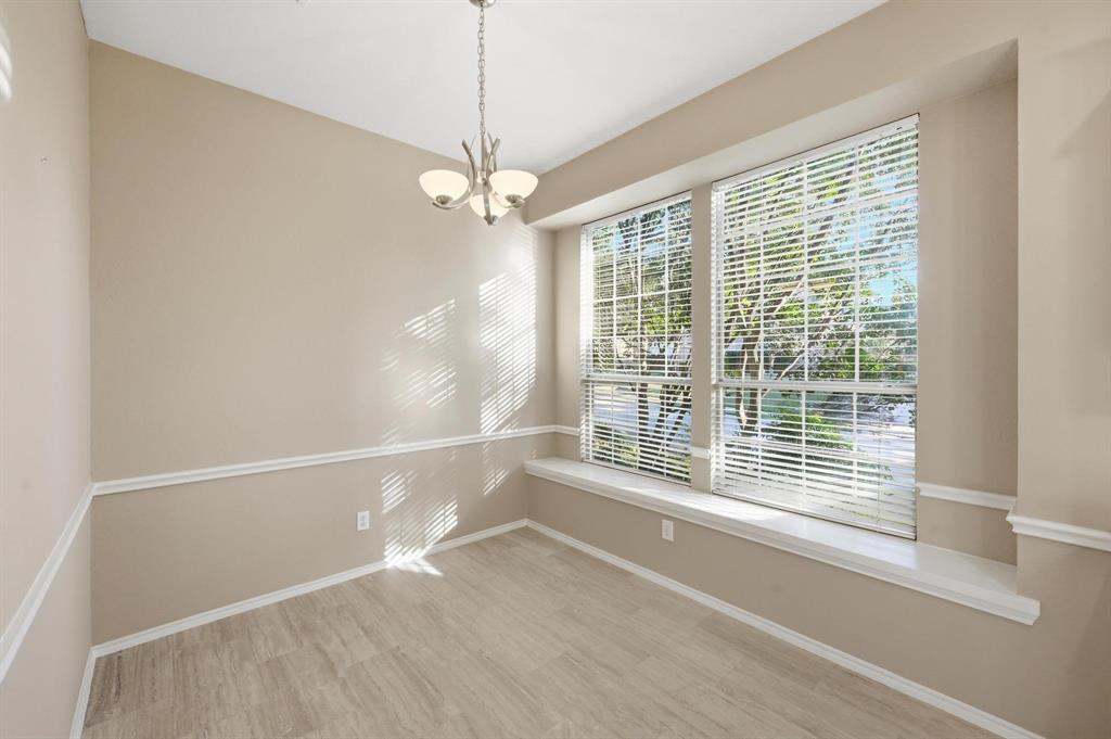 Highland Village, Texas 75077, United States, 5 Bedrooms Bedrooms, ,4 BathroomsBathrooms,Residential,Active,240280