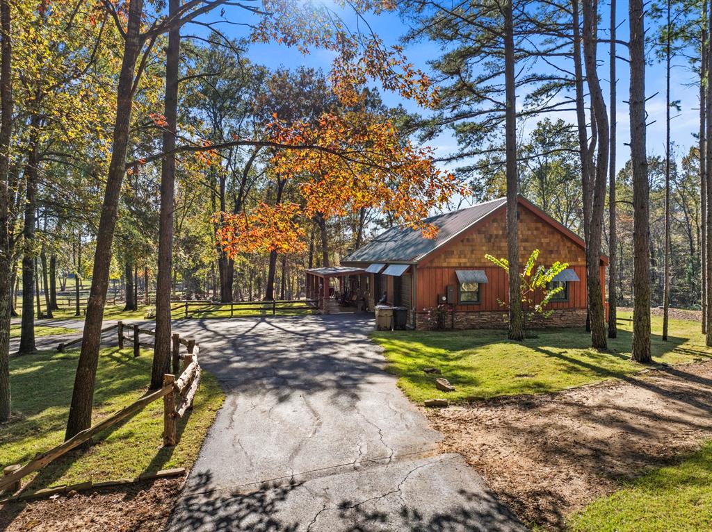 1057 Silver Lake Circle