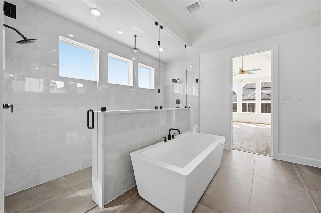 Mustang Lakes - Residential