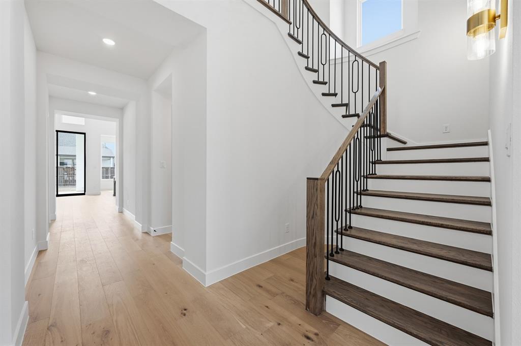 Mustang Lakes - Residential