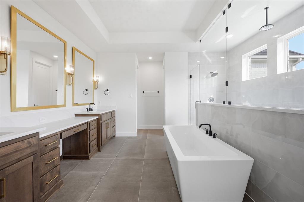 Mustang Lakes - Residential