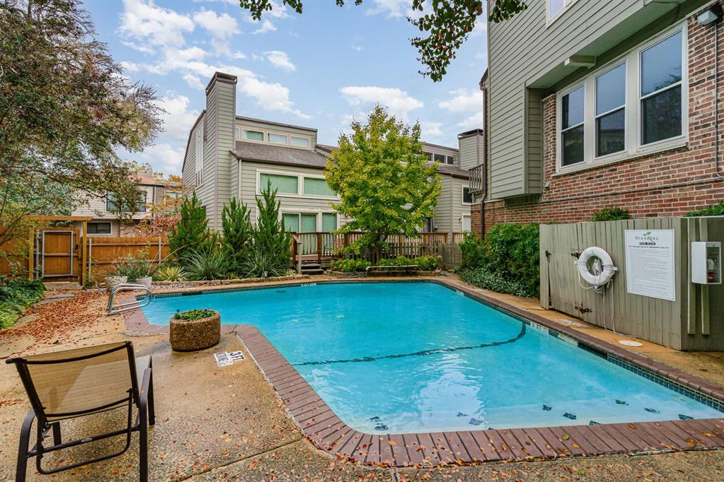 Woodridge Condos - Residential