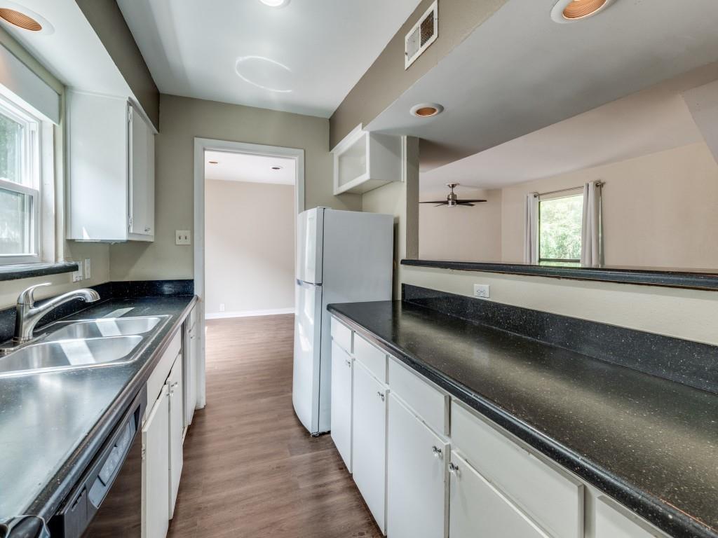 Leona Condo - Residential