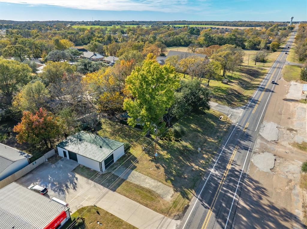 573 W State Highway 243