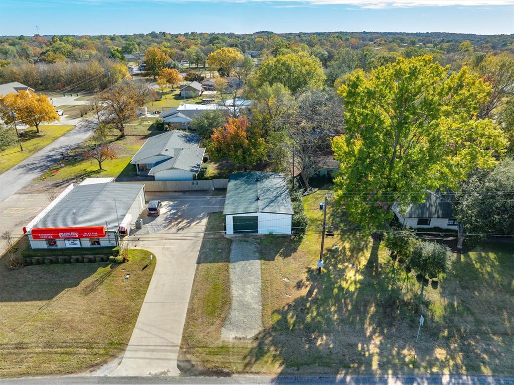 573 W State Highway 243