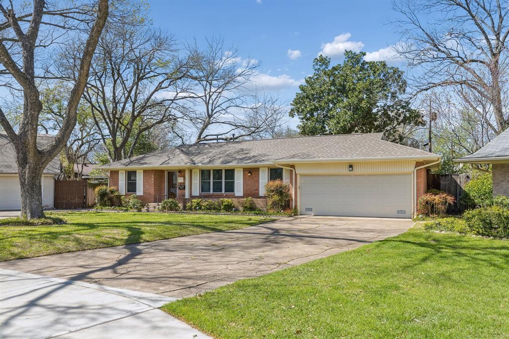 521 Huntingdon Court