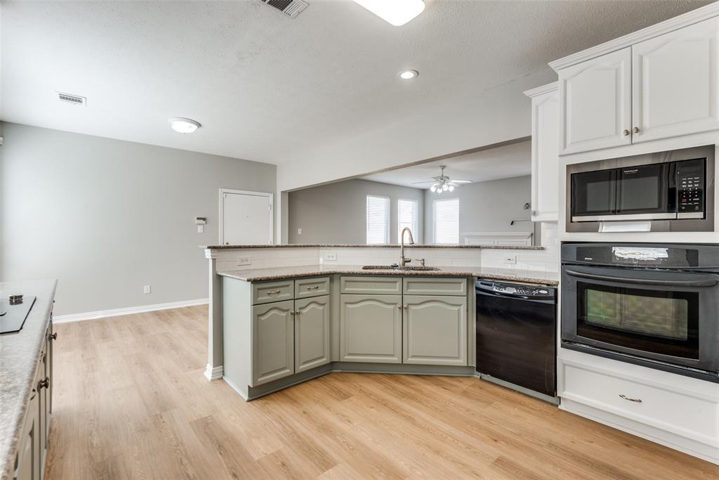 Highlands Pkwy - Residential