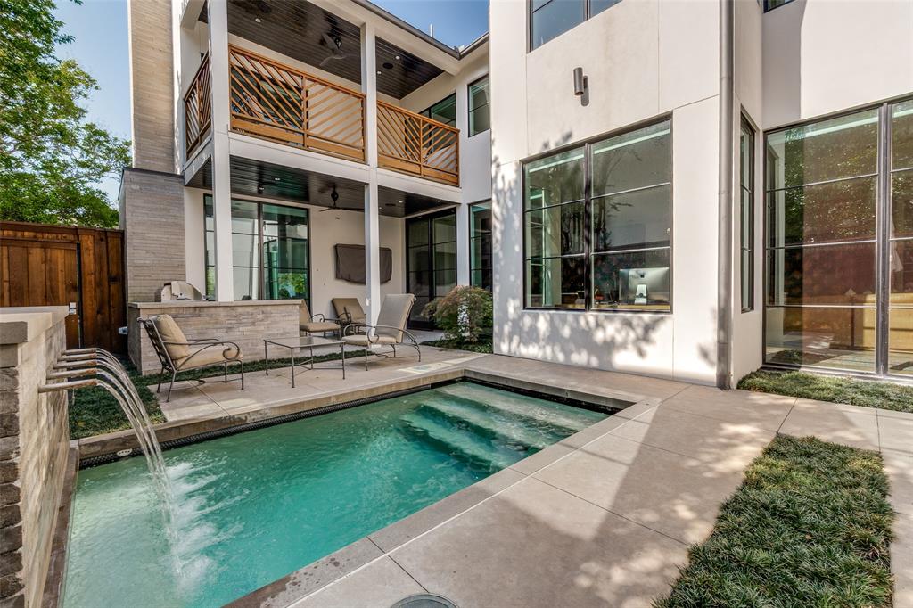 UNIVERSITY HEIGHTS - Residential