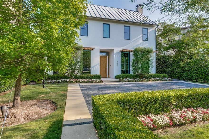 Nestled in the heart of the UP fairway, this stunning Marek-designed residence offers exceptional luxury and style. Immaculate interiors showcase an open floor plan perfect for modern living and effortless entertaining. The first floor features multiple living areas, a private study, and a serene master suite with spa-inspired amenities. The gourmet chef’s kitchen is a culinary dream, equipped with state-of-the-art appliances, a spacious island, and a butler’s pantry—all seamlessly connected to the family room with a cozy fireplace and breathtaking views of the beautifully landscaped outdoors. The private first-floor master retreat boasts a freestanding soaking tub, an expansive walk-in shower, and elegant finishes throughout. Upstairs, you'll find four en-suite guest bedrooms along with a spacious game room and media room—ideal for relaxation and entertainment. Enjoy exceptional outdoor living with a balcony, landscaped plunge pool, outdoor grill, and a private outdoor shower. The home also includes a 2-car garage with an automatic gate for added privacy and security. Located just minutes from Hyer Elementary, local parks, shopping, and entertainment, this home offers the perfect blend of convenience and sophistication.