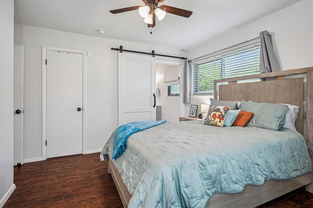 Bedford, Texas 76022, United States, 3 Bedrooms Bedrooms, ,2 BathroomsBathrooms,Residential,Pending,110330