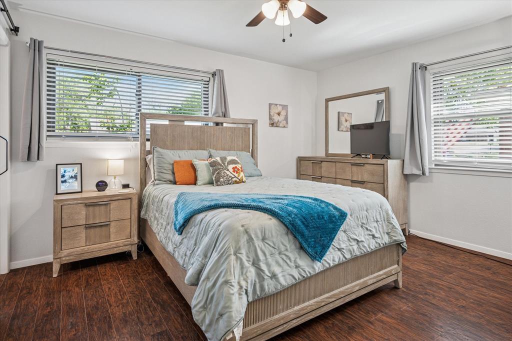 Bedford, Texas 76022, United States, 3 Bedrooms Bedrooms, ,2 BathroomsBathrooms,Residential,Pending,110330