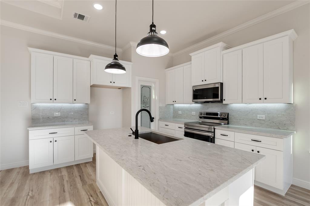 3632 Arrowhead Circle