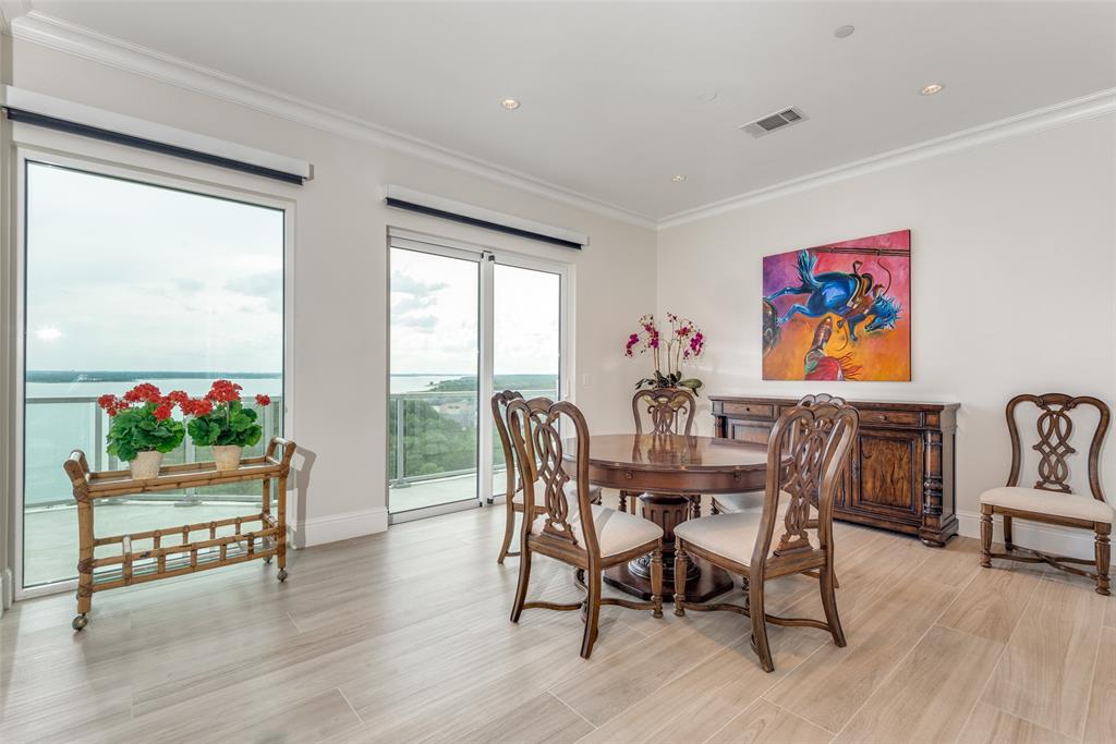 Lakeside Tower - Residential