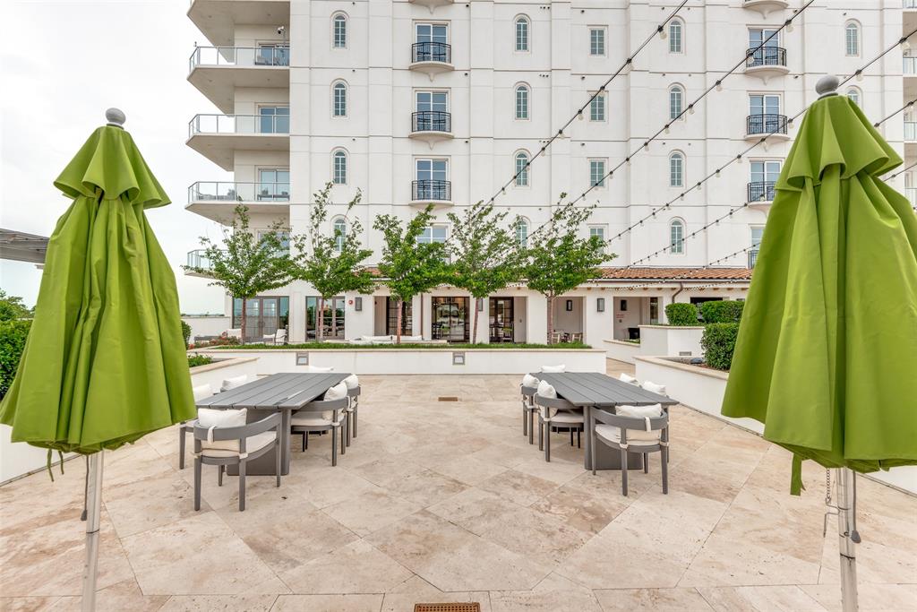 Lakeside Tower - Residential