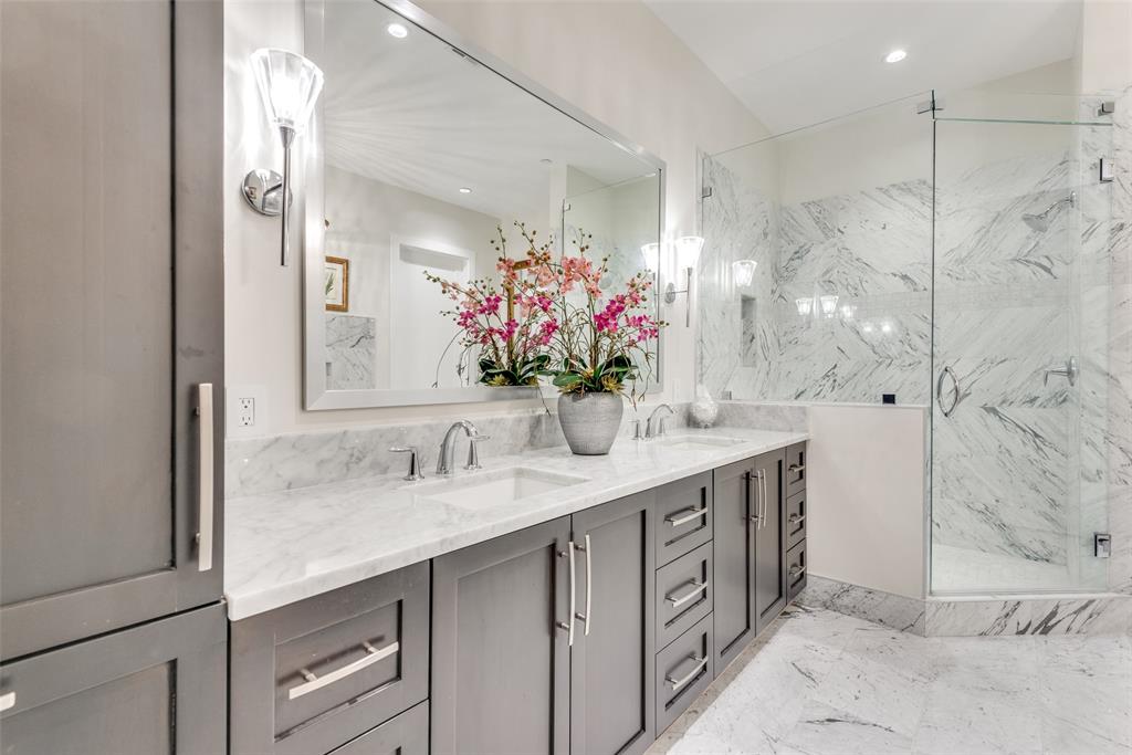 Lakeside Tower - Residential