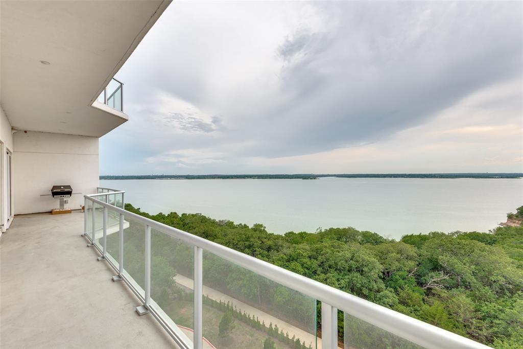 Lakeside Tower - Residential