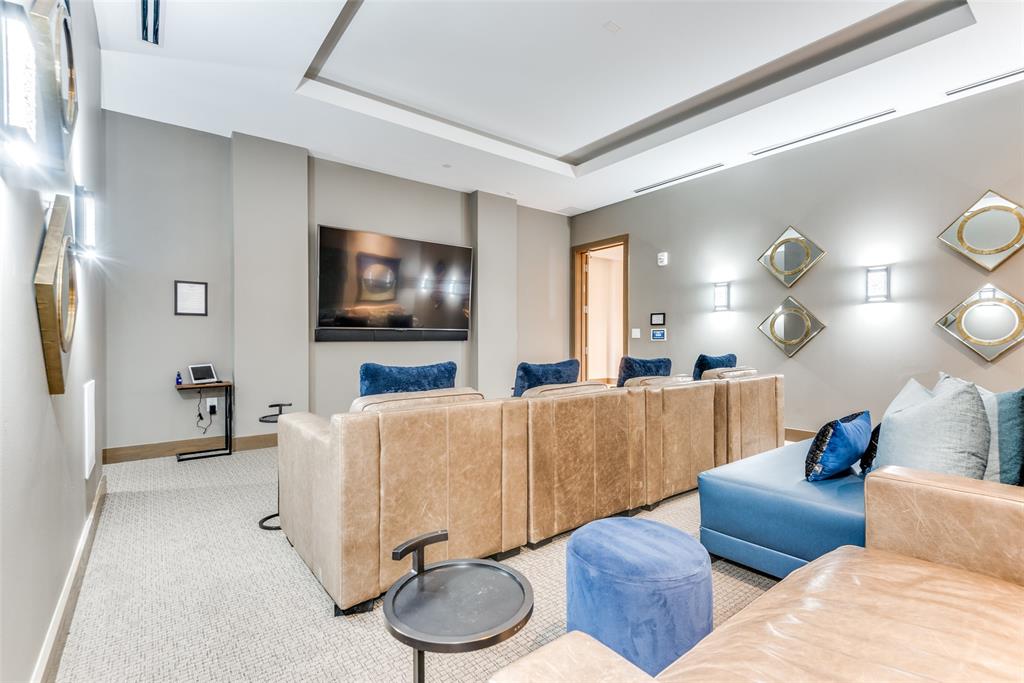 Lakeside Tower - Residential