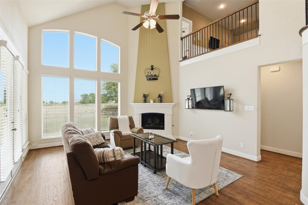 8224 Lindsay Gardens