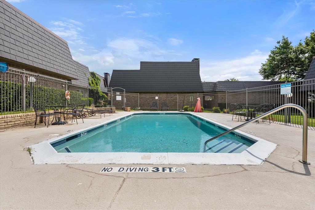 Harwood Park Twnhms Add - Residential