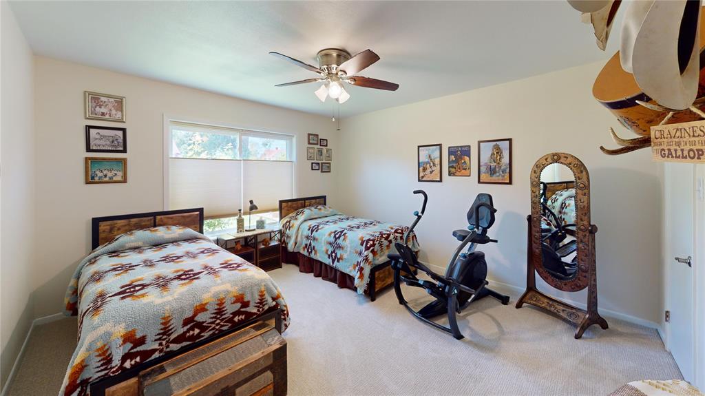 CROTHERS&WHITE - Residential