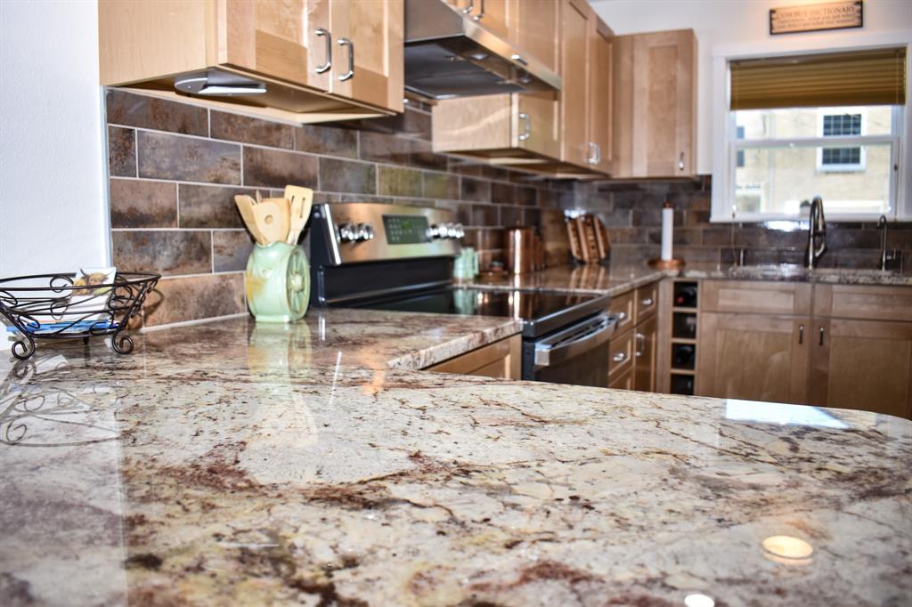 CROTHERS&WHITE - Residential