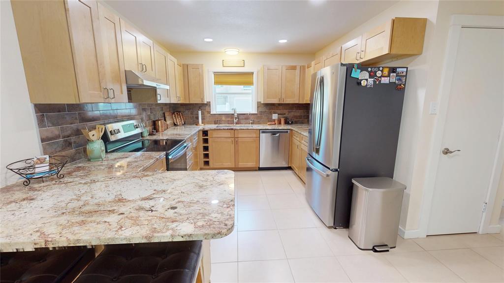 CROTHERS&WHITE - Residential