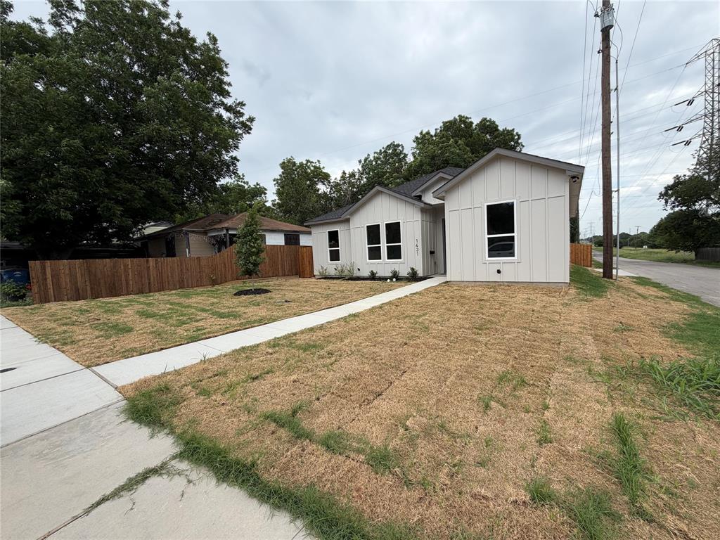 1431 Presidio Avenue