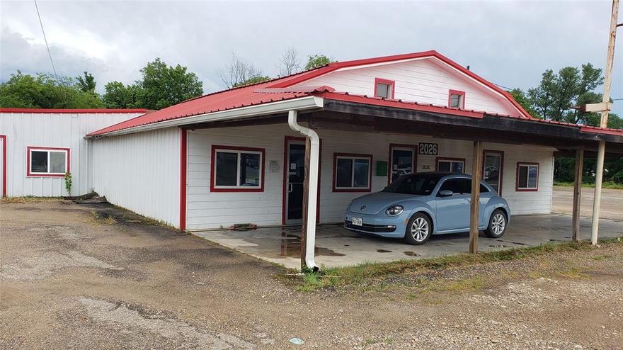 Endless possibilities and high visibility across from Lowry Chevrolet.