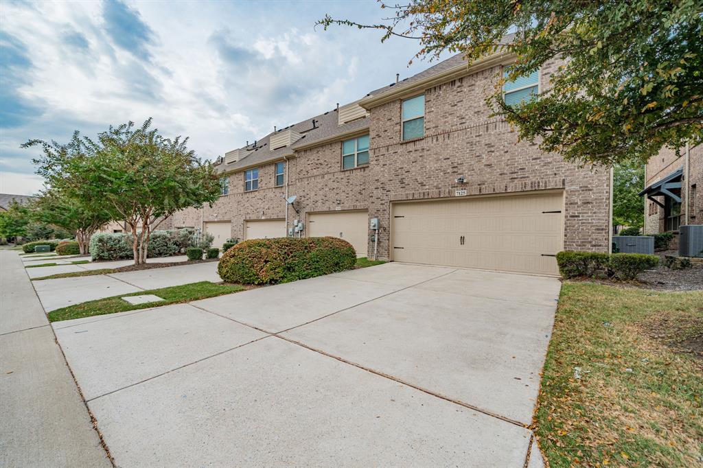 Greens At Stacy Crossing The - Residential